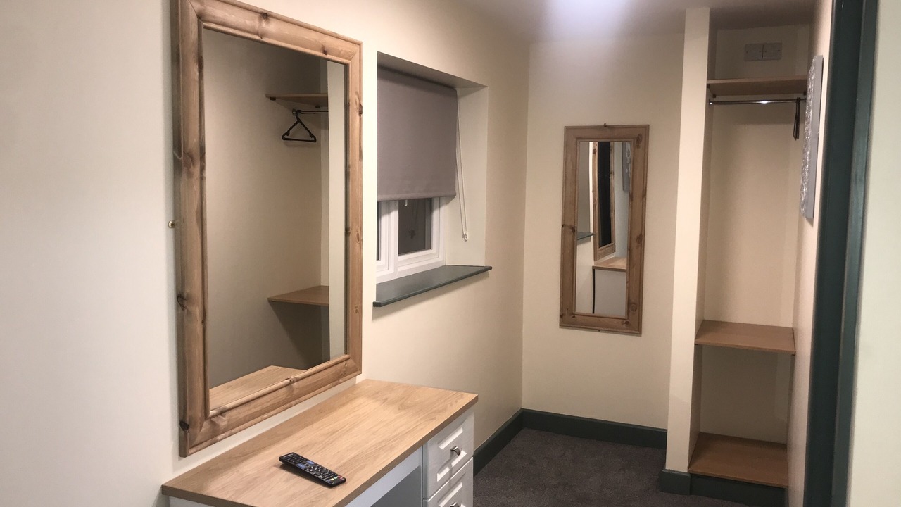 Photo of Bedroom in Cleedownton