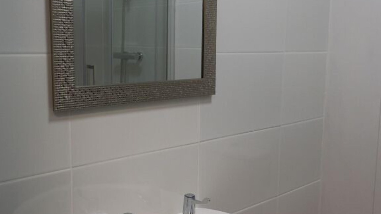 Photo of Bathroom in Cleedownton