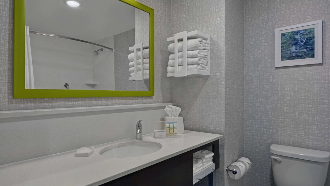 Photo of Bathroom in MacClenny