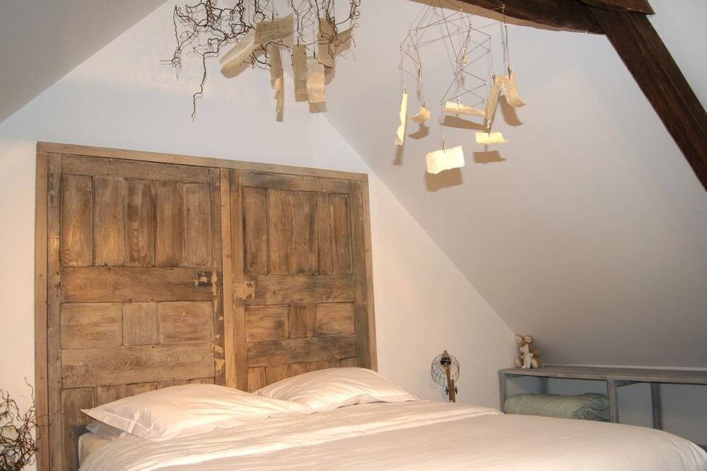 Photo of Bedroom in Baguer-Pican