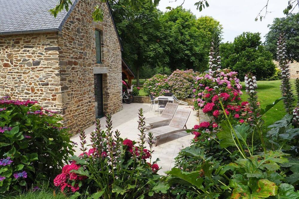 Photo of Outdoor in Baguer-Pican