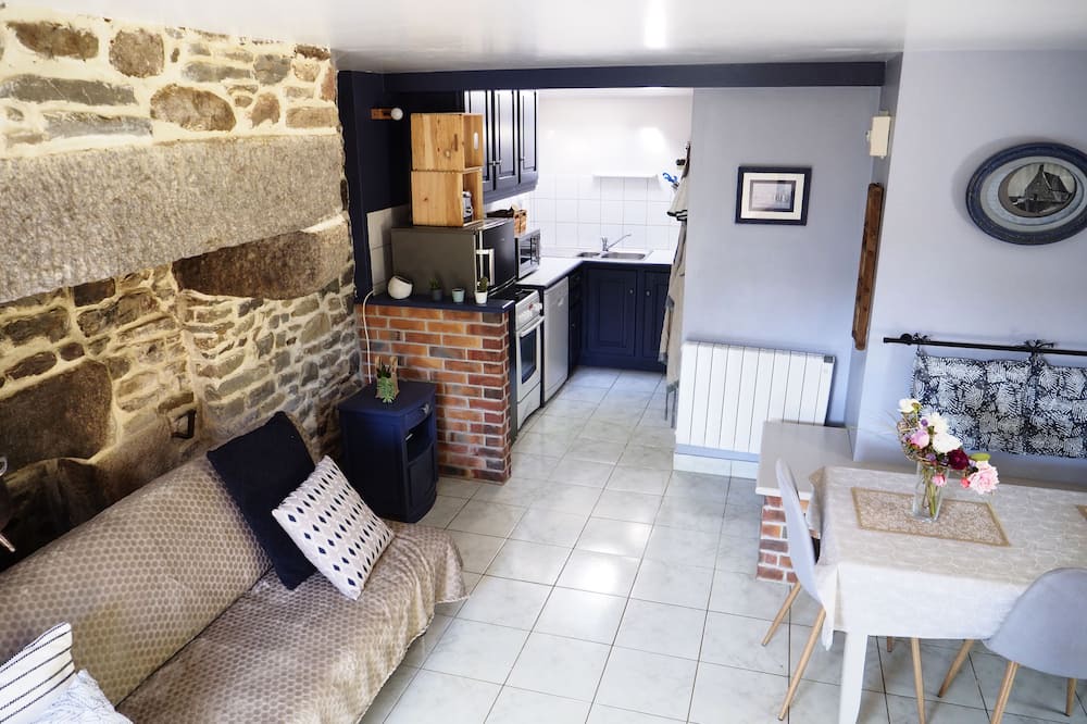 Photo of Livingroom in Baguer-Pican