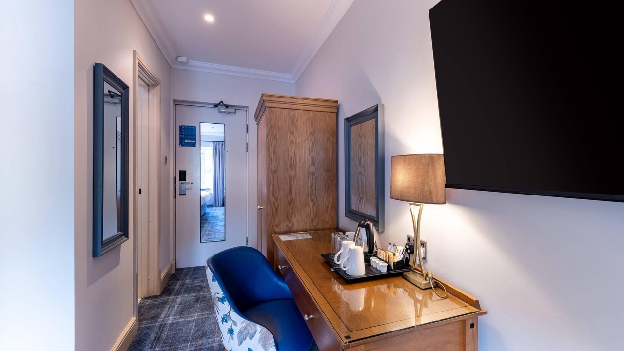 Photo of Bedroom in Charlecote