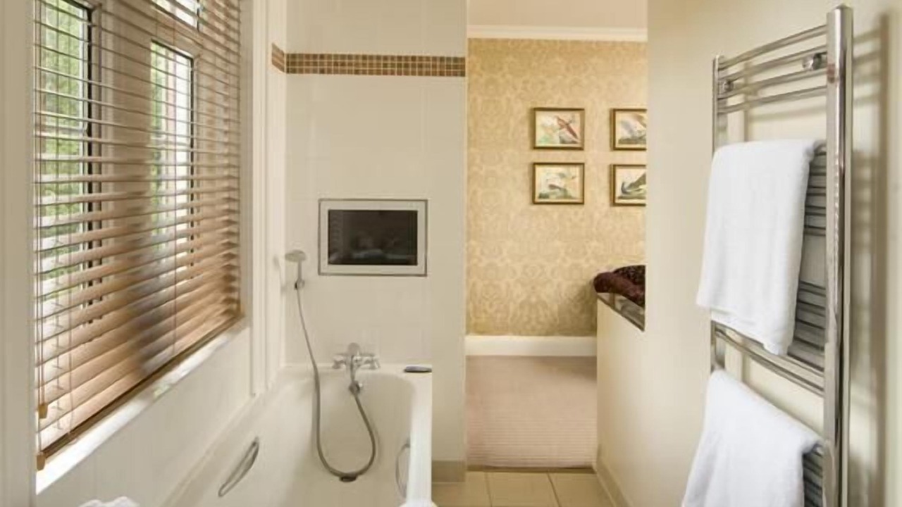 Photo of Others in Charlecote