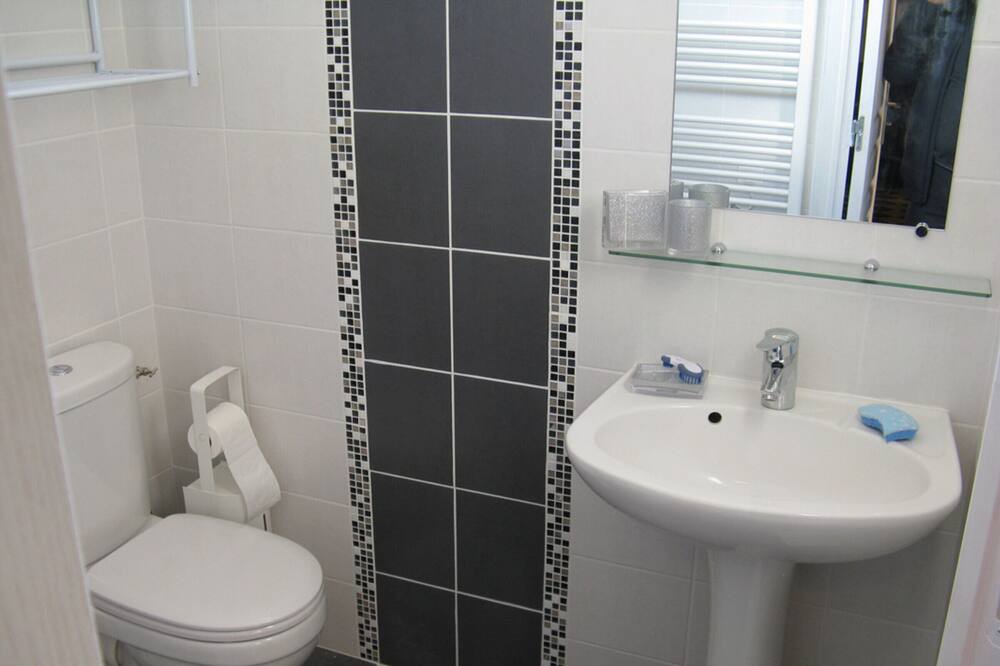 Photo of Bathroom in Octeville-sur-Mer