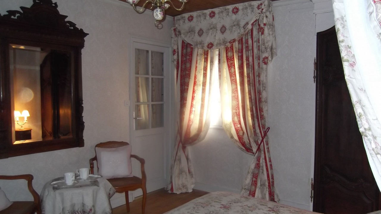 Photo of Bedroom in Vouthon