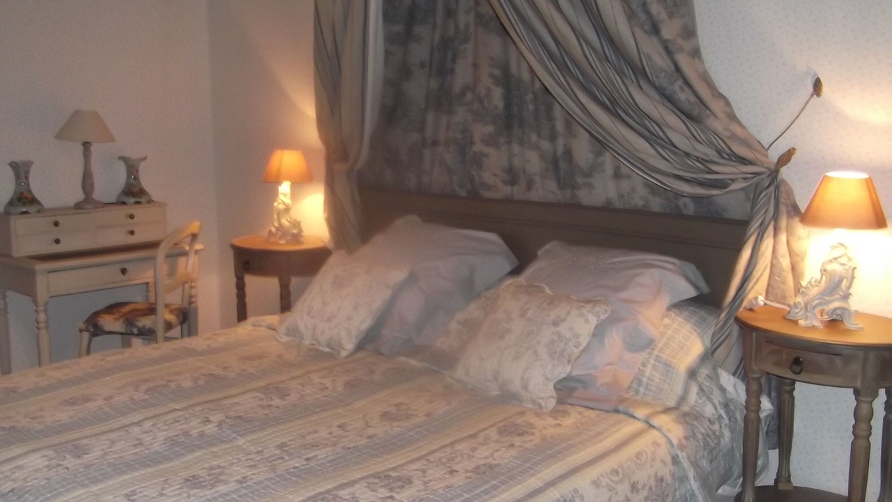 Photo of Bedroom in Vouthon