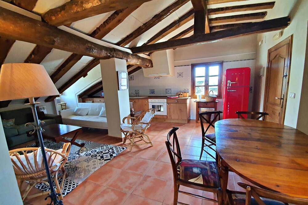 Photo of Livingroom in Banaston