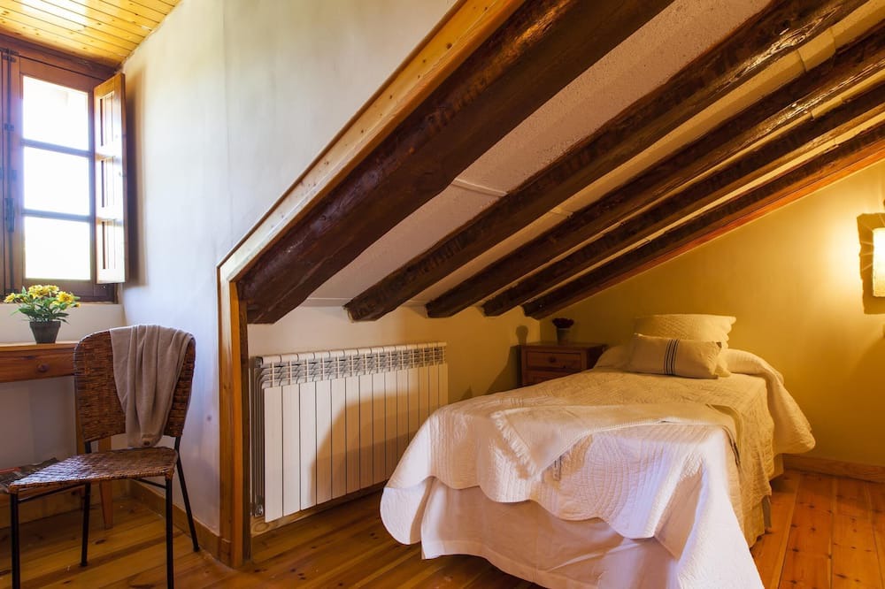 Photo of Bedroom in Banaston
