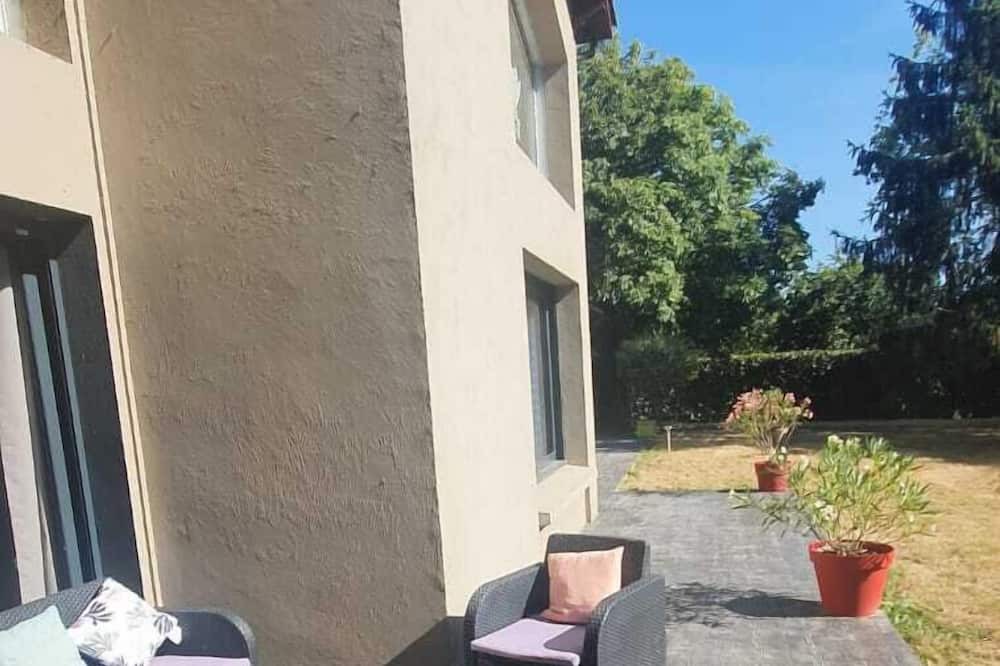 Photo of Patio Balcony in Somloire