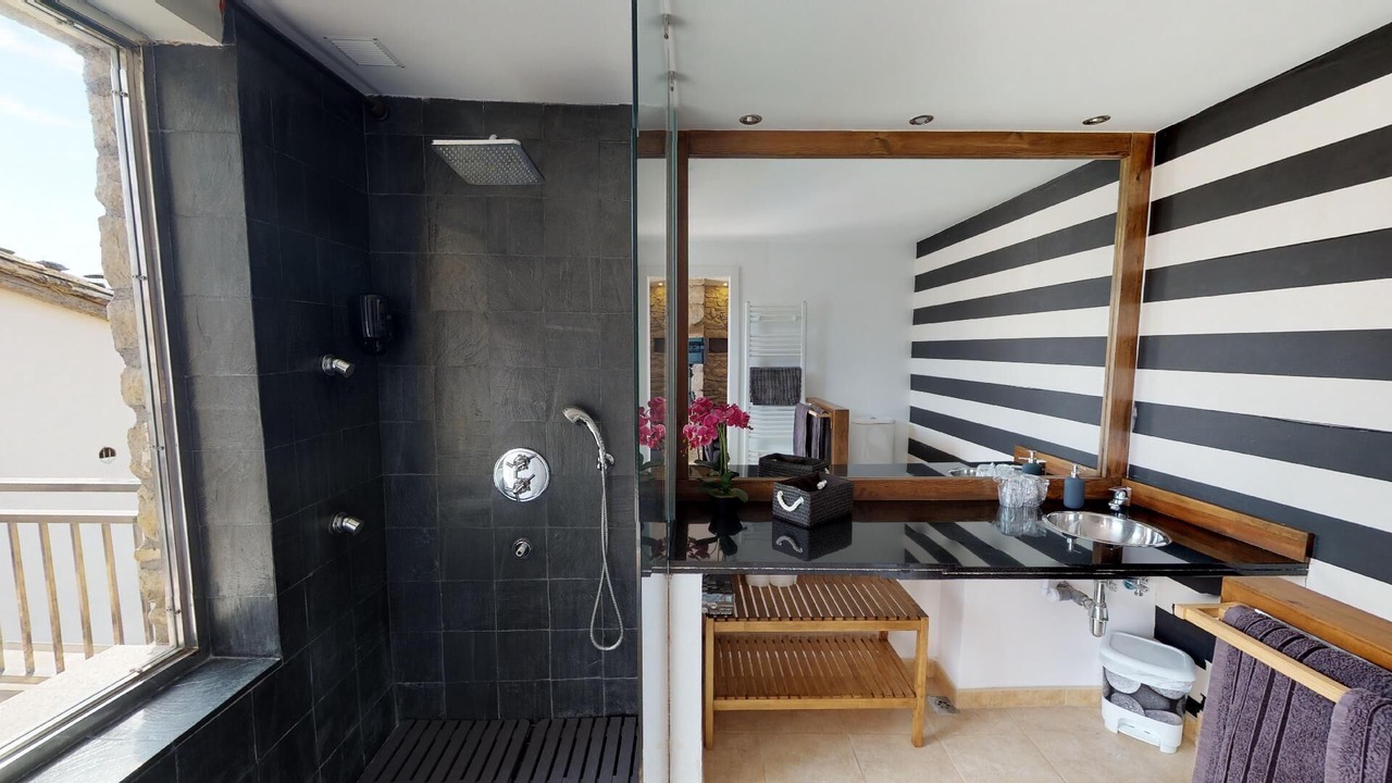 Photo of Bathroom in Las Ventas de Santa Lucia