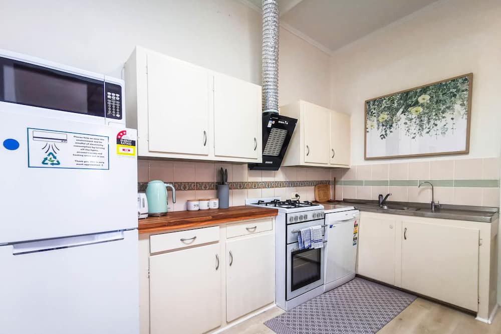 Photo of Kitchen in Largs North