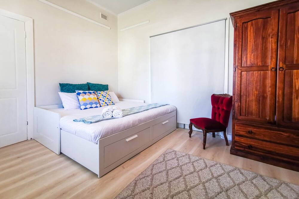 Photo of Bedroom in Largs North