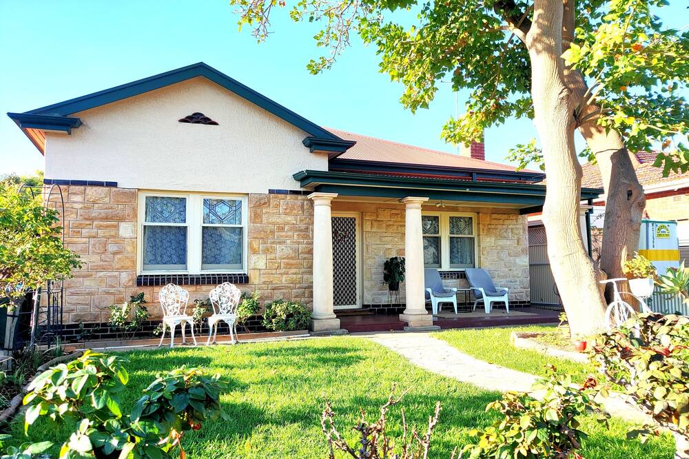 Photo of Outdoor in Largs North