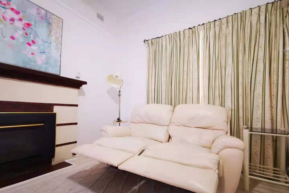 Photo of Others in Largs North