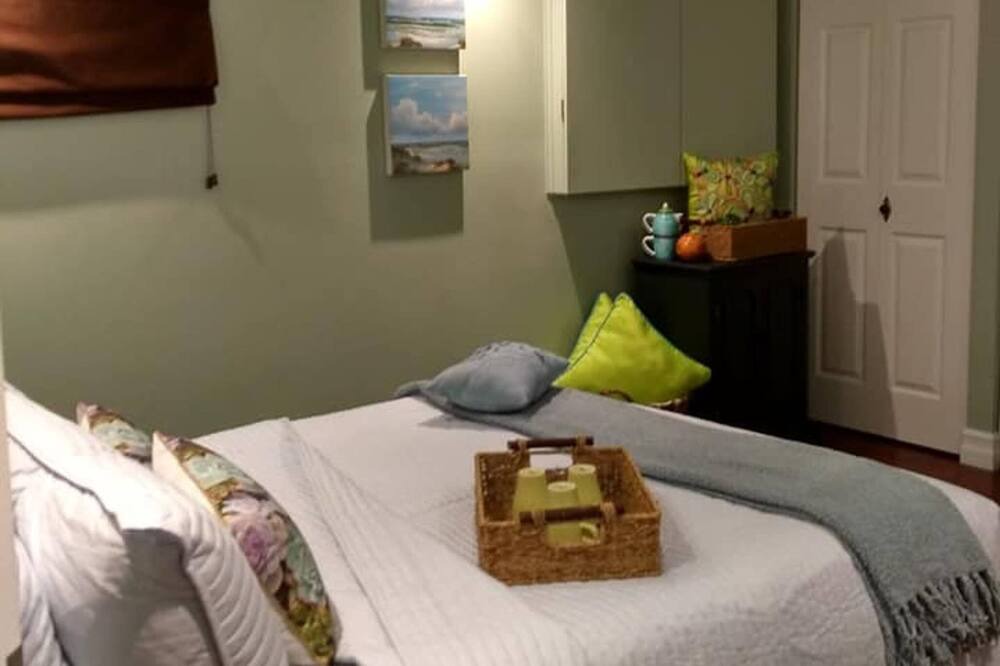 Photo of Bedroom in Pincourt