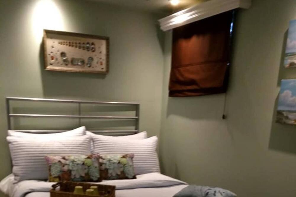 Photo of Bedroom in Pincourt