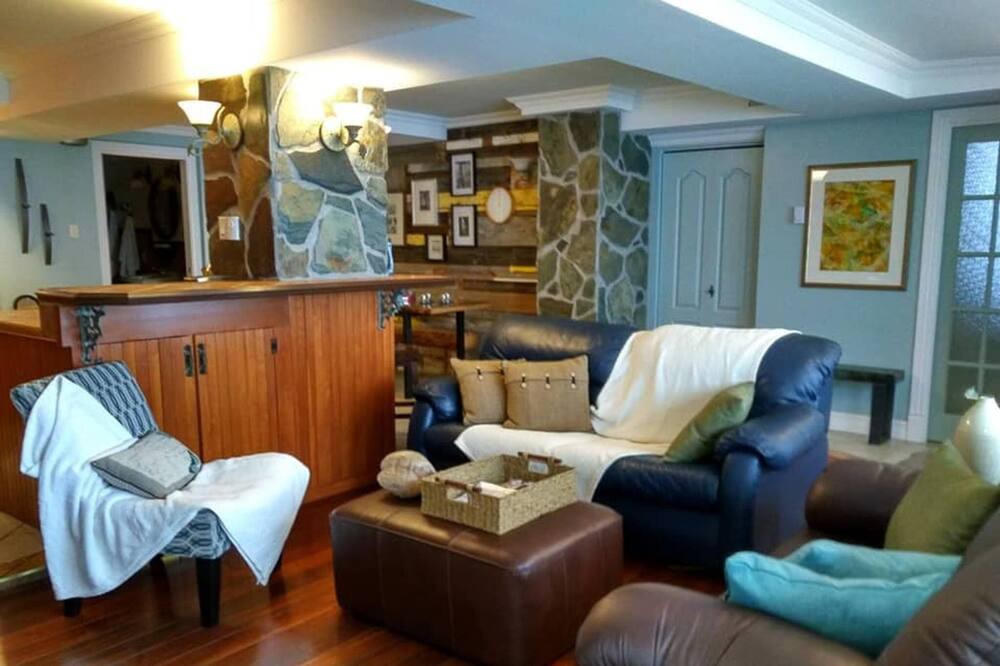 Photo of Livingroom in Pincourt