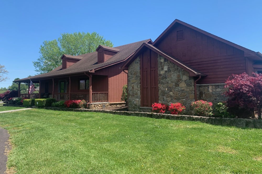 Photo of Outdoor in Haywood