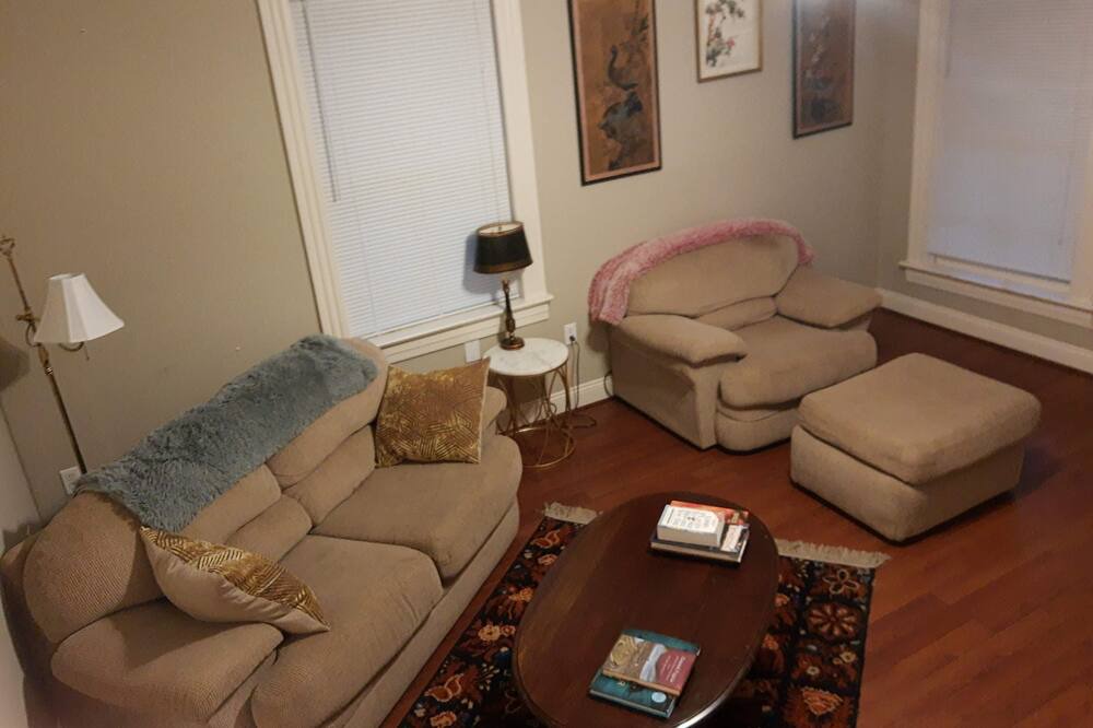 Photo of Livingroom in Gladstone