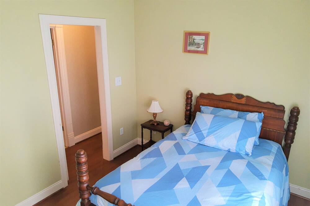 Photo of Bedroom in Gladstone
