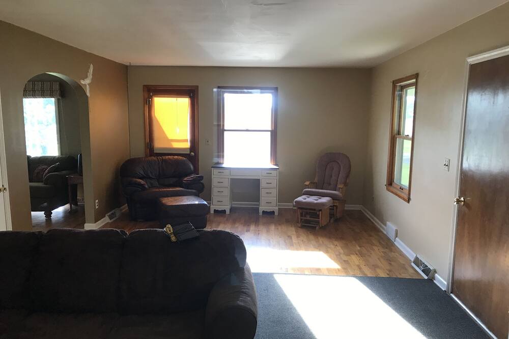 Photo of Livingroom in Maryville