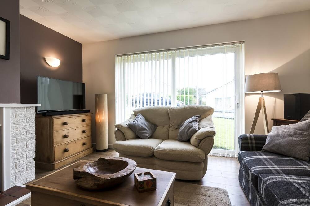 Photo of Livingroom in Jameston