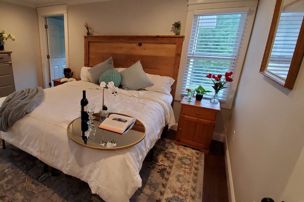 Photo of Bedroom in Manchester Center