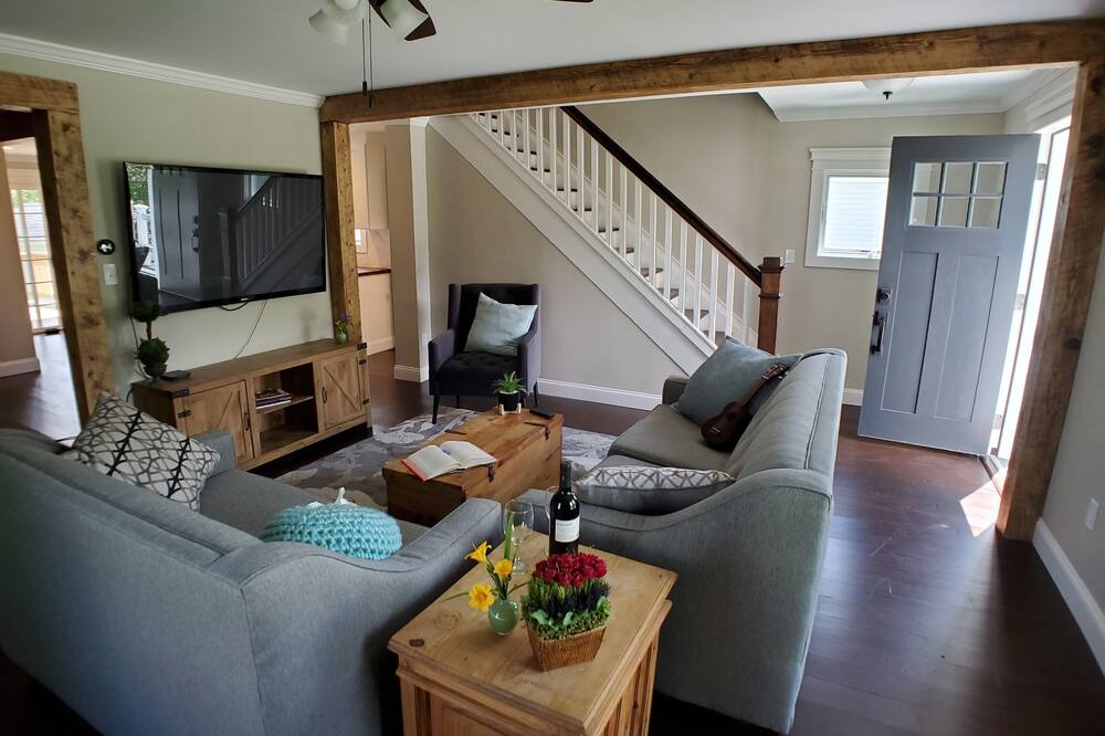 Photo of Livingroom in Manchester Center