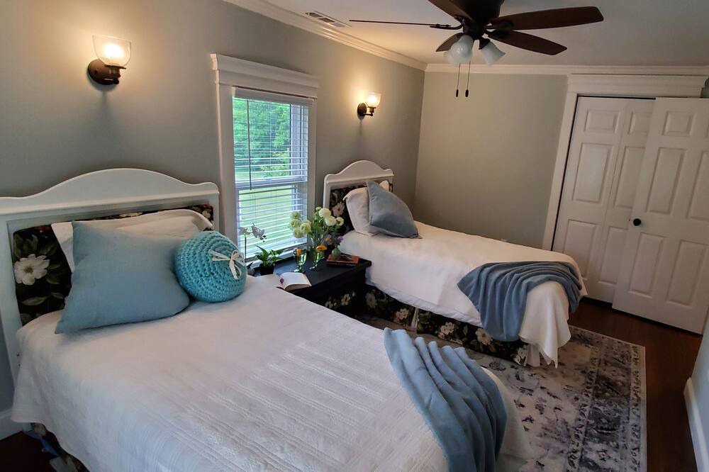 Photo of Bedroom in Manchester Center