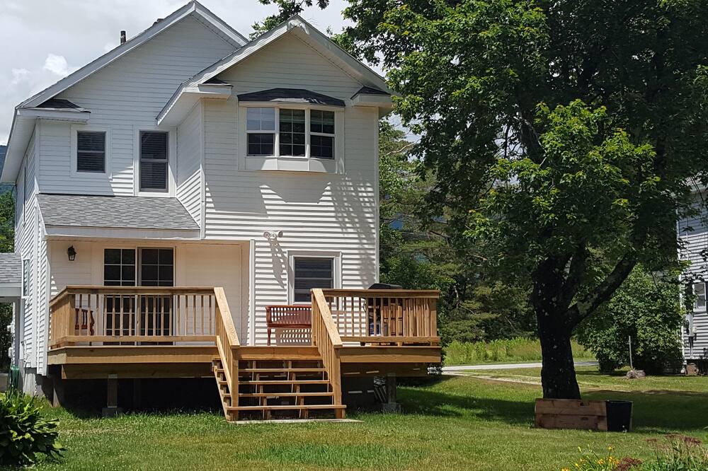 Photo of Outdoor in Manchester Center