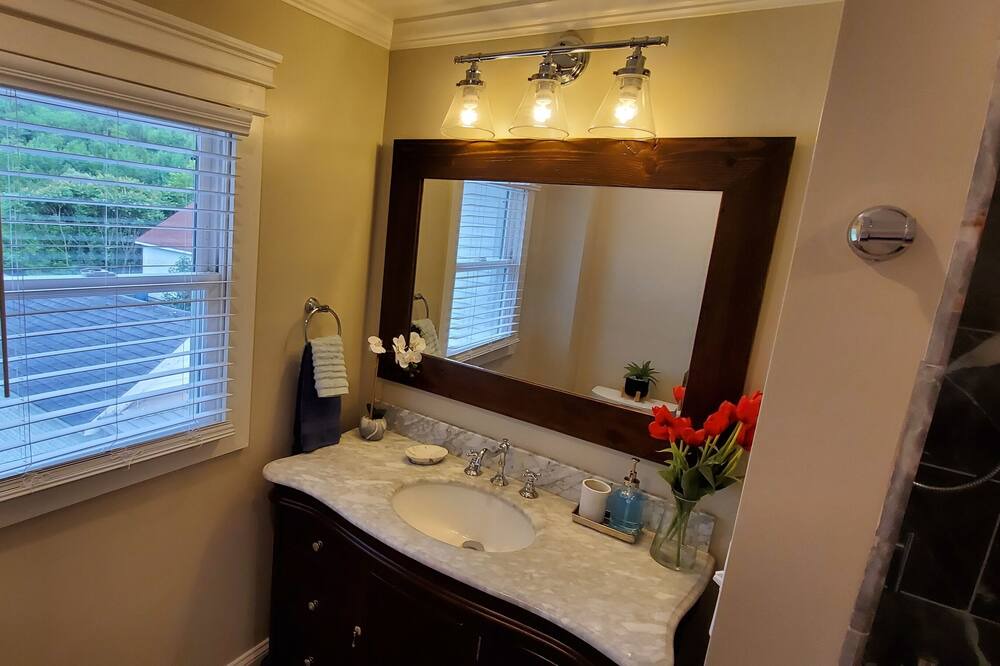 Photo of Bathroom in Manchester Center