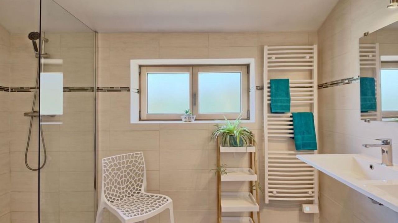 Photo of Bathroom in Ploubezre