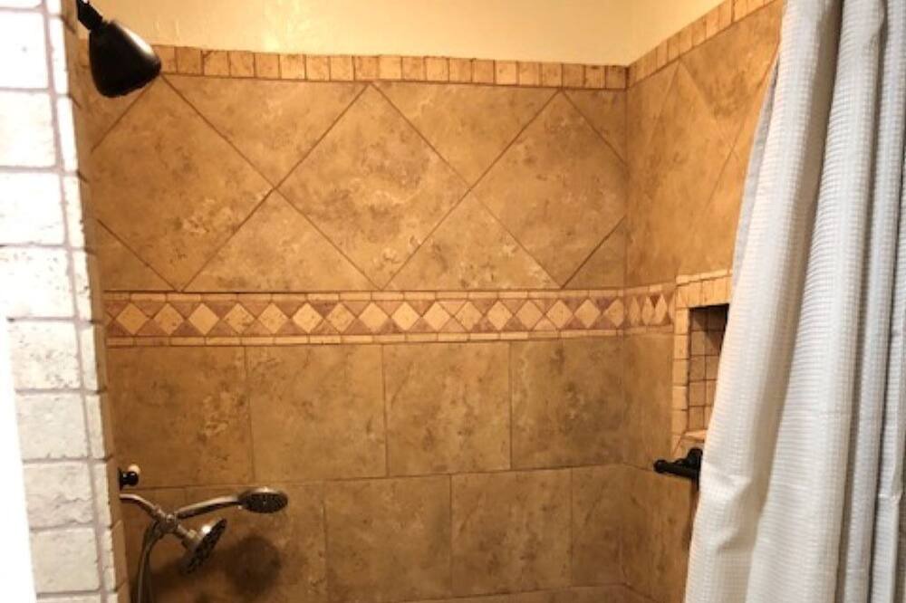 Photo of Bathroom in Park Hill
