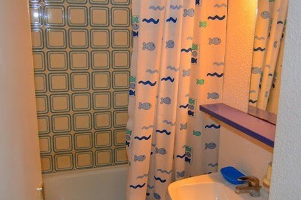 Photo of Bathroom in Le Barcares