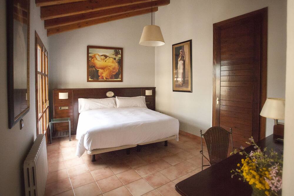 Photo of Bedroom in Estamariu