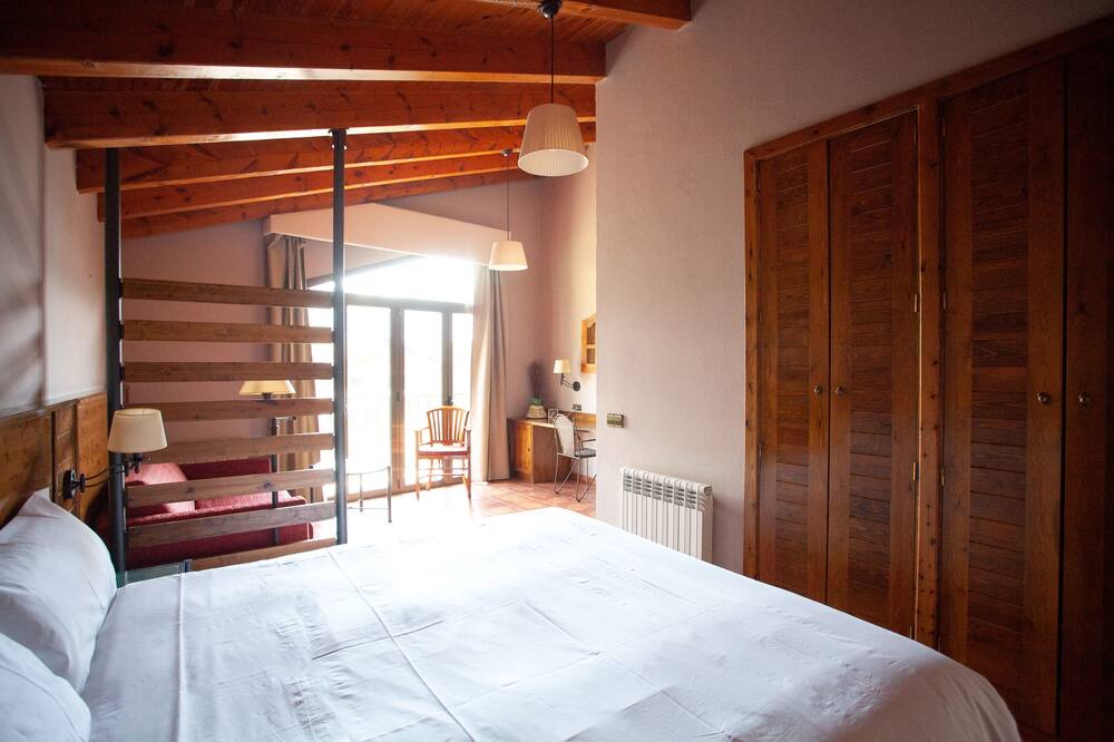 Photo of Bedroom in Estamariu