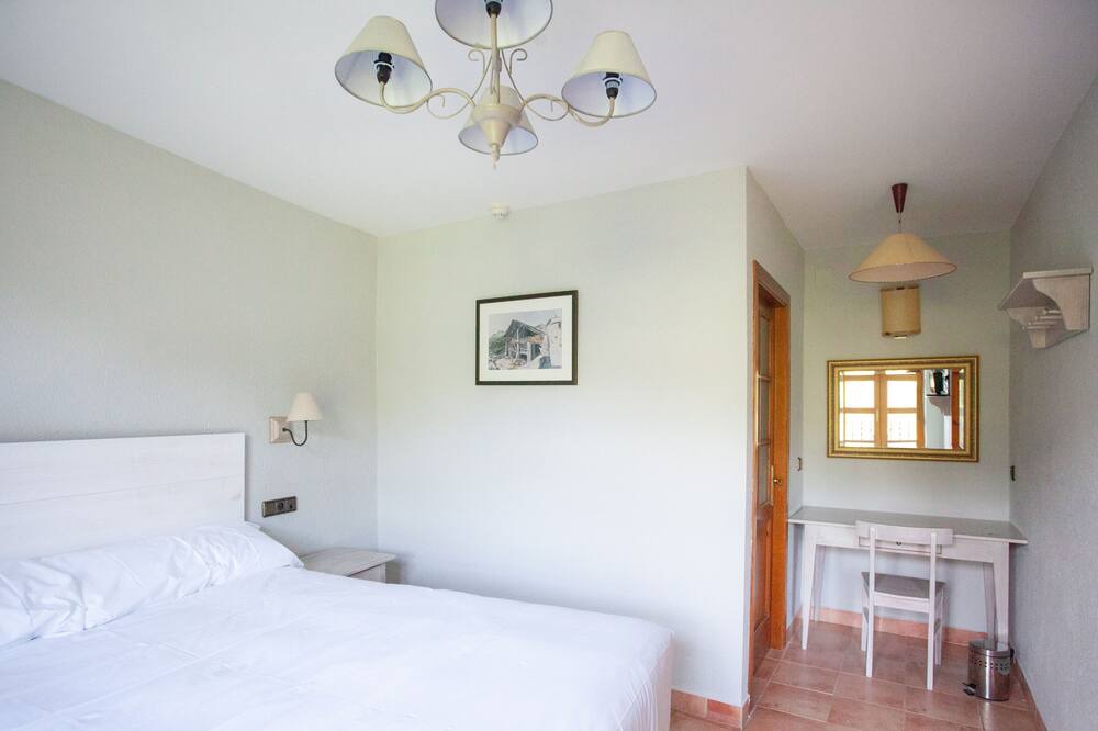 Photo of Bedroom in Estamariu