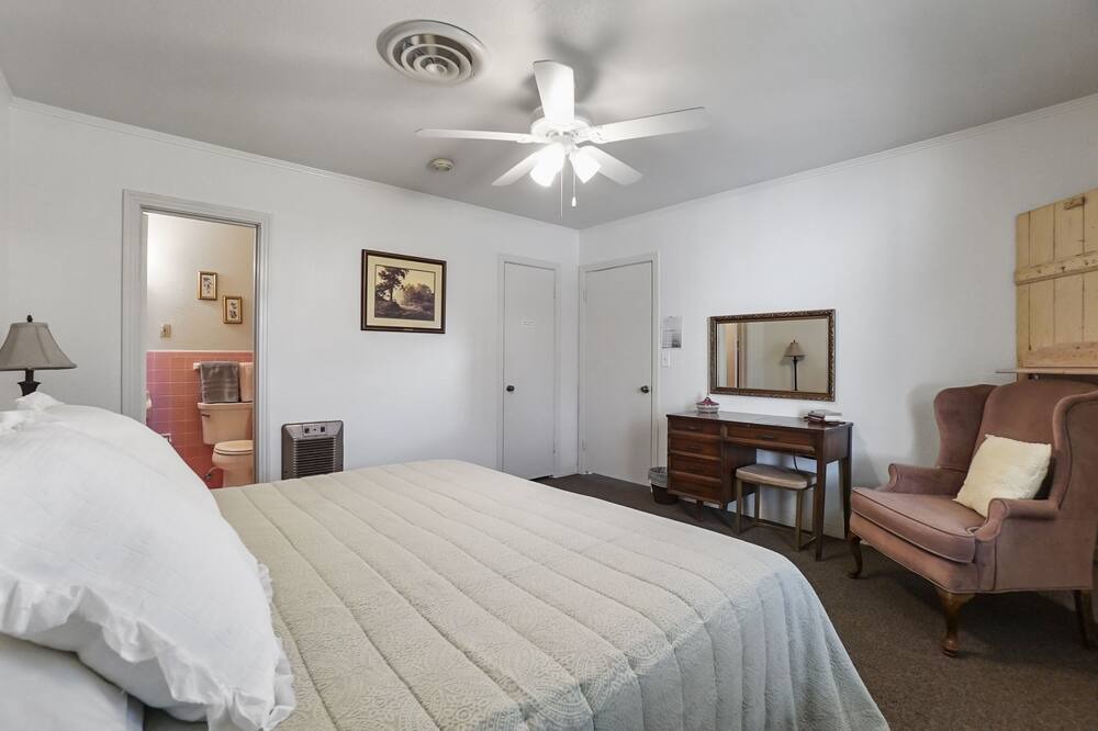 Photo of Bedroom in Clifton