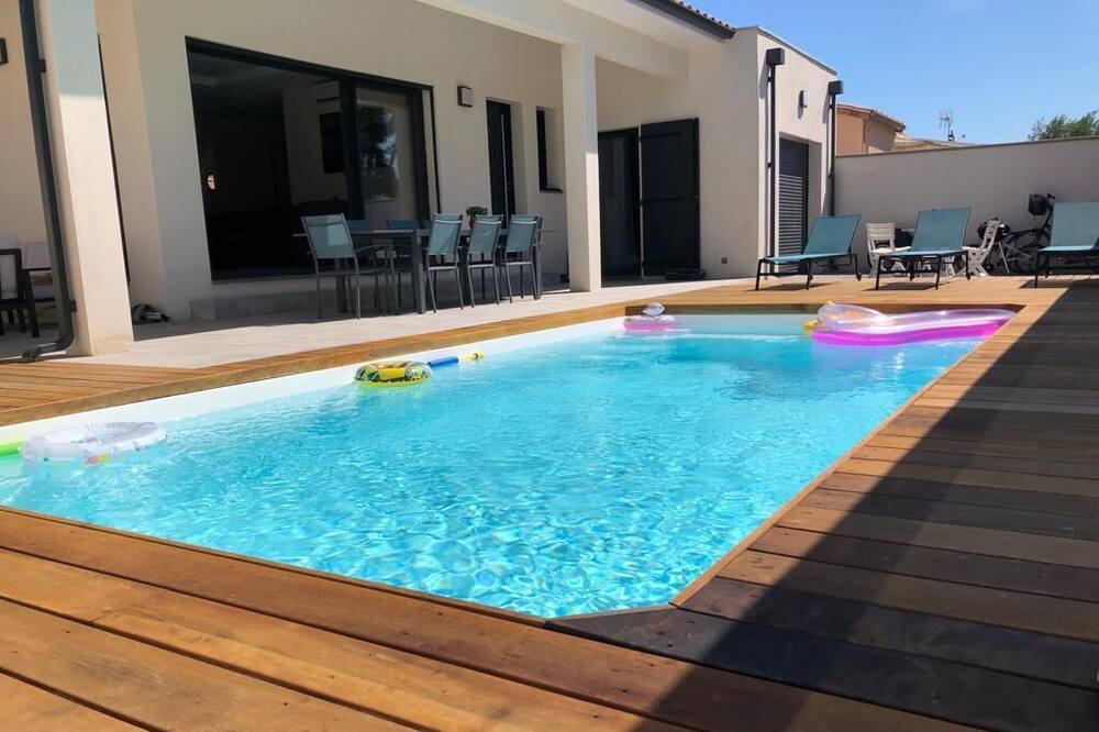 Photo of Outdoor in Saint-Laurent-d'Aigouze