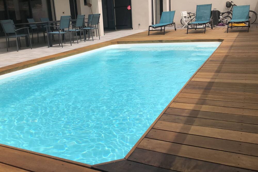 Photo of Outdoor in Saint-Laurent-d'Aigouze