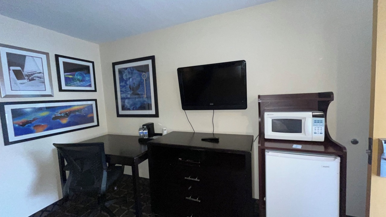 Photo of Bedroom in Lakeview