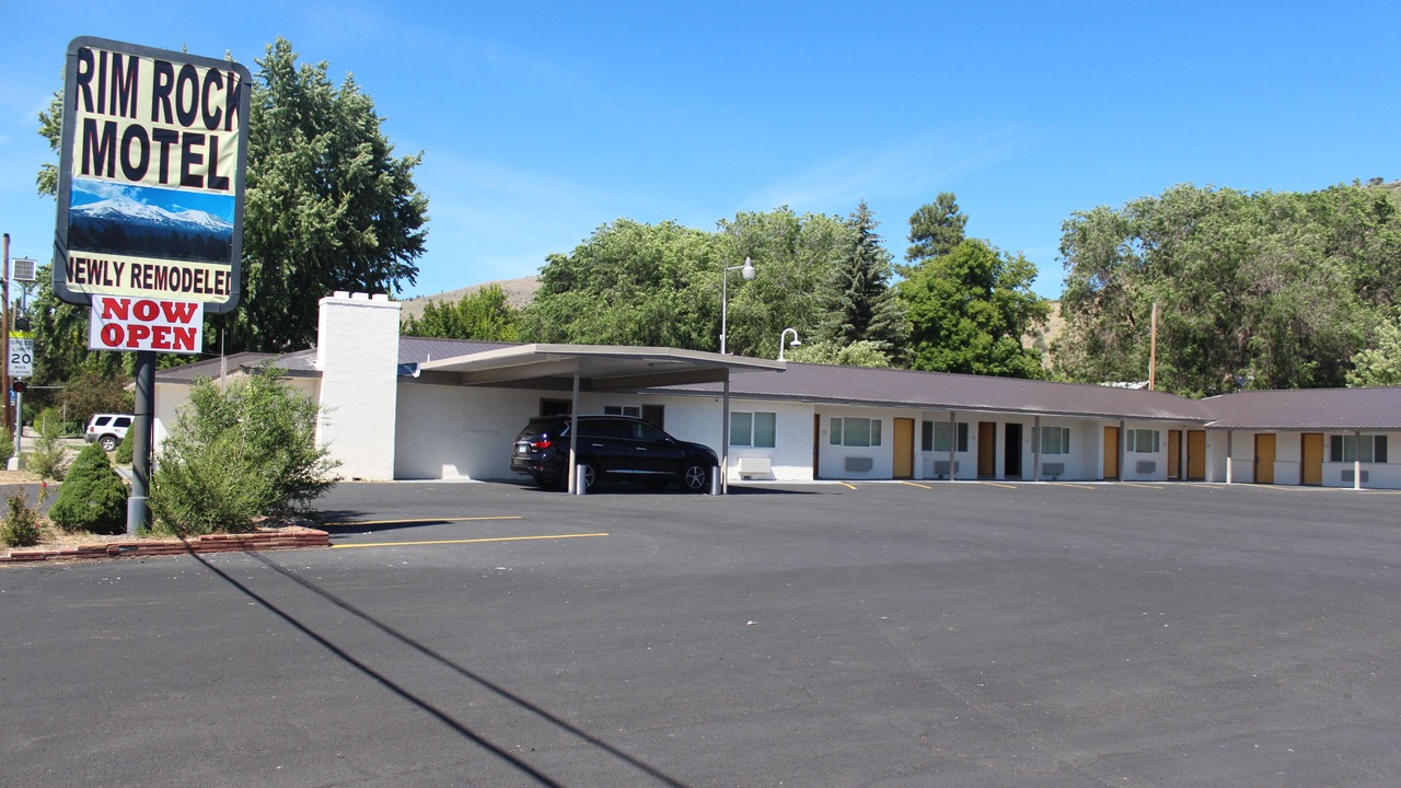 Photo of Outdoor in Lakeview