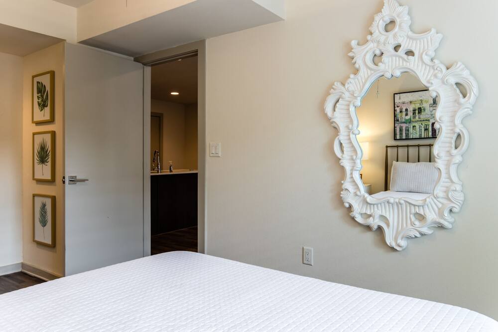 Photo of Bedroom in Oak Lawn