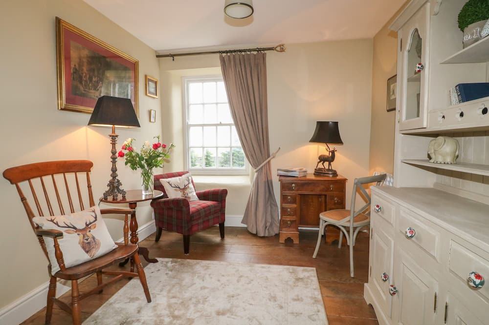 Photo of Bedroom in Quarnford