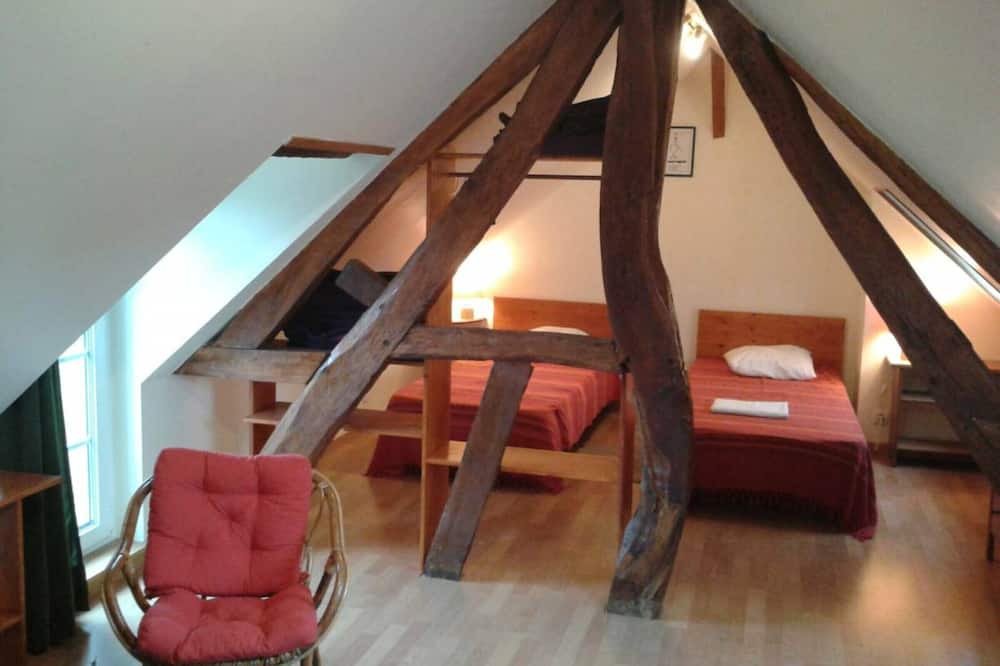 Photo of Bedroom in Preaux