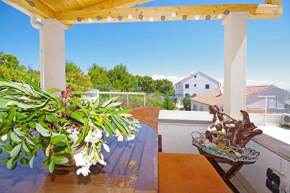 Photo of Outdoor in Sutivan