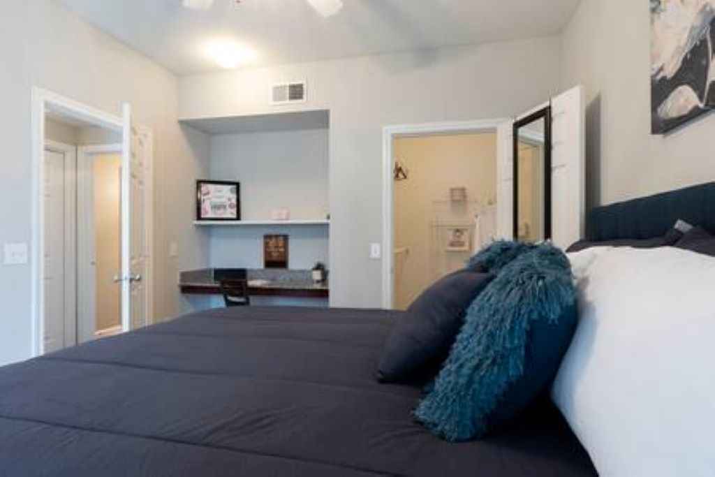 Photo of Bedroom in College Park