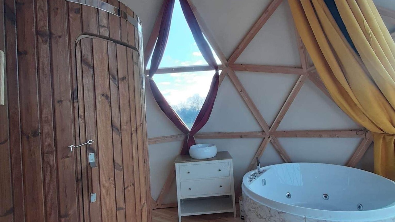 Photo of Others in Bannay