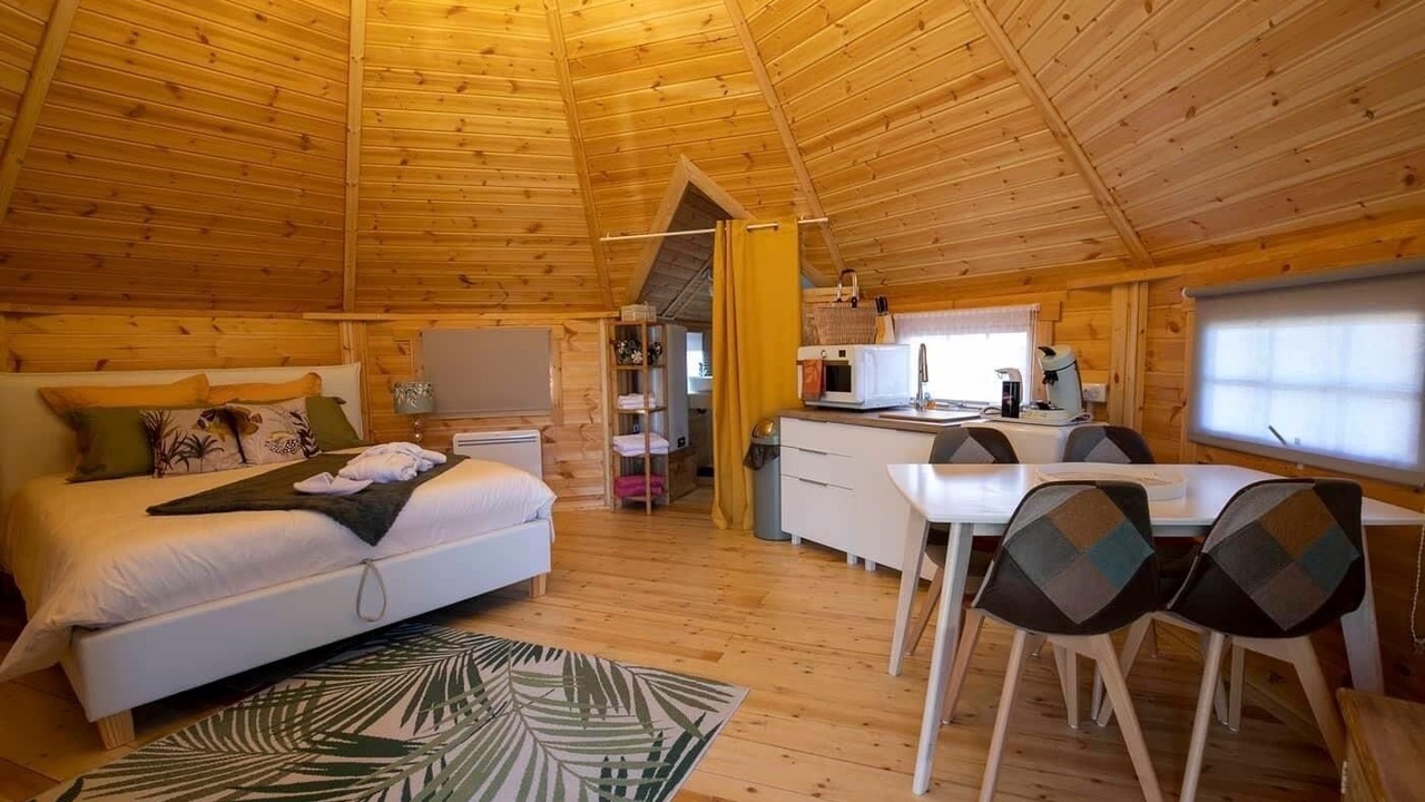 Photo of Others in Bannay